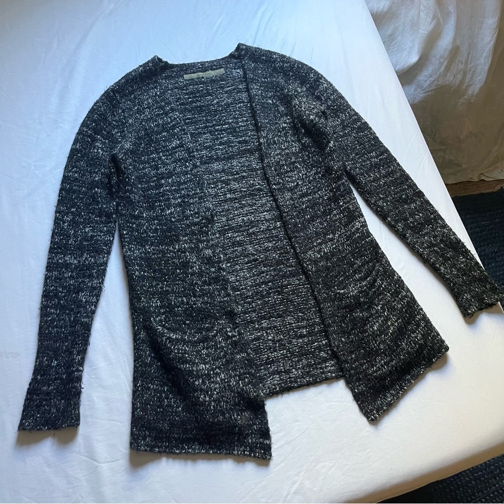 ENZA‎ COSTA black marled buttonless long sleeve knit cardigan sweater